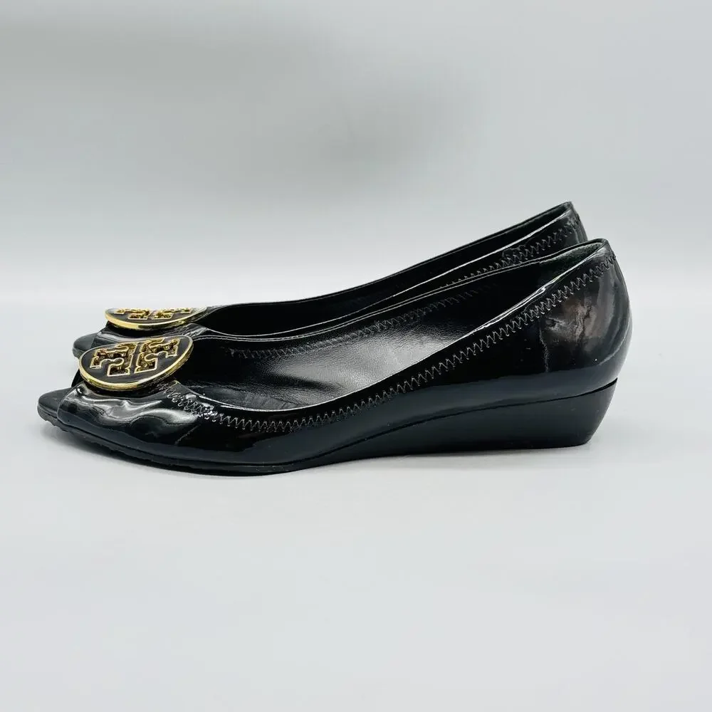 Tory Burch Shoes Womens 8 Black Patent Wedge Heel Pumps Peep Toe Logo Flats